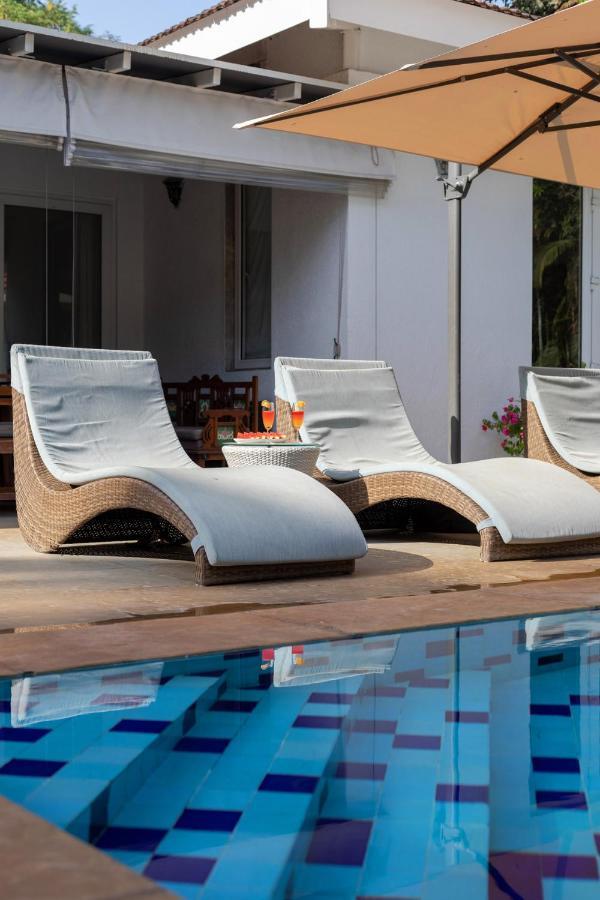 Hamptons Charm By Stayvista Luxury 5Br With Pool, Lawn & Table Tennis Alībāg Εξωτερικό φωτογραφία