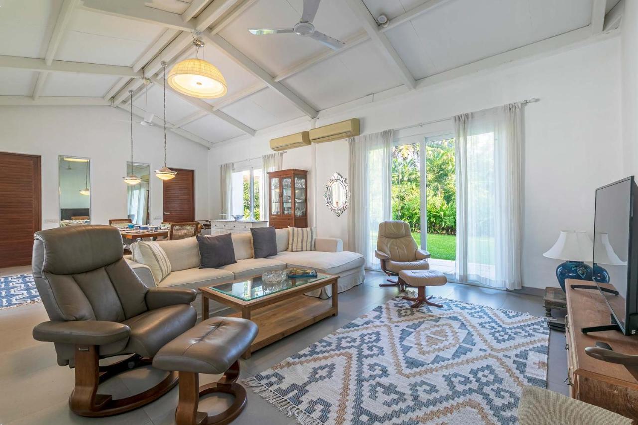 Hamptons Charm By Stayvista Luxury 5Br With Pool, Lawn & Table Tennis Alībāg Εξωτερικό φωτογραφία